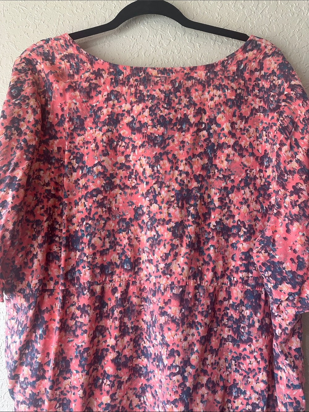 Multicolored Abstract Print Top - Picture 7 of 11